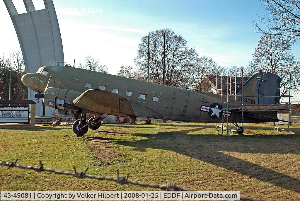 43-49081, 1944 Douglas DC-3 (C-47B-10-DK) Skytrain/Dakota C/N 26342, The Berlin train