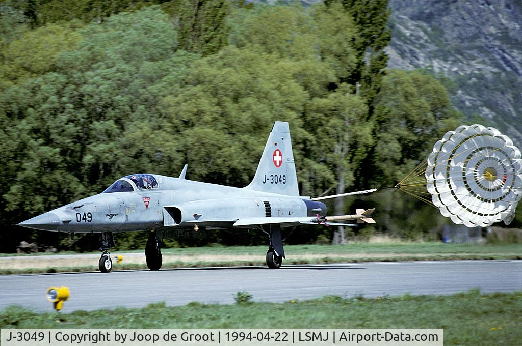 J-3049, 1980 Northrop F-5N Tiger II C/N L.1049, Turtmann used to be a fine airbase to take pictures. Nice backgrounds, great aircraft  and good access to the photo spots.