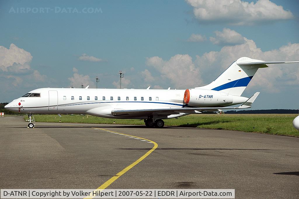 D-ATNR, 2004 Bombardier BD-700-1A10 Global Express XRS C/N 9159, In 2008 it got an danish reg.!!!