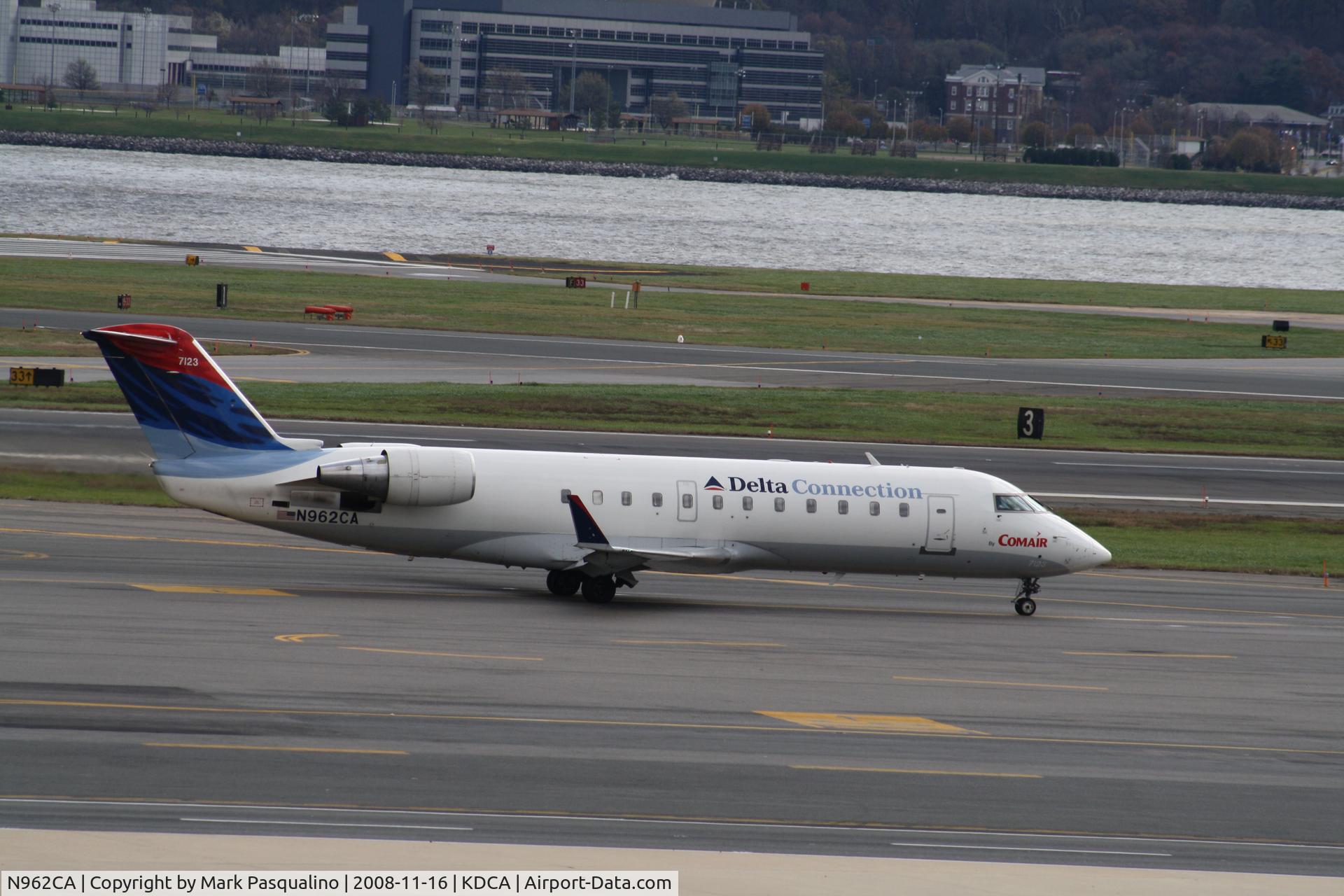 N962CA, 1996 Canadair CRJ-100ER (CL-600-2B19) C/N 7123, CL-600-2B19