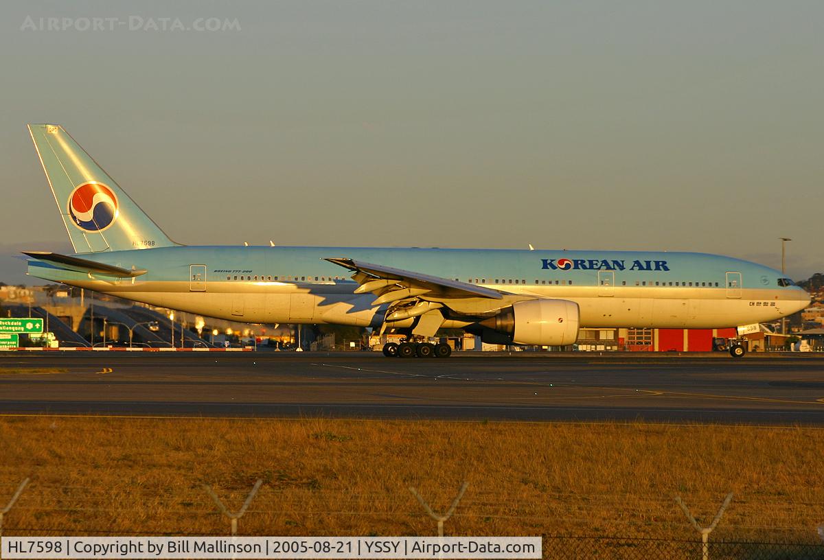 HL7598, 1988 Boeing 777-2B5/ER C/N 27949, Beaut sunrise light as this 772 arrives from Korea