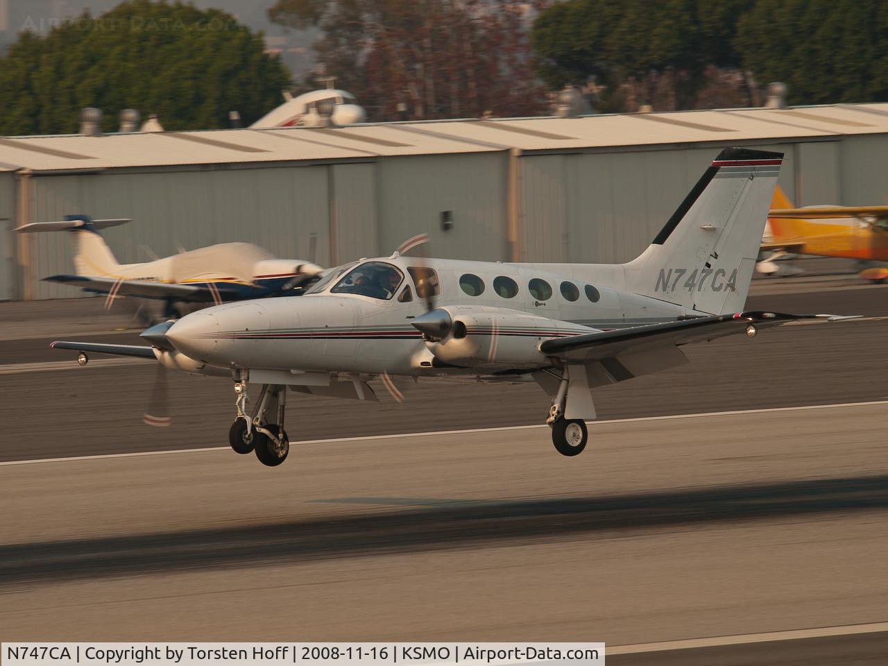 N747CA, Cessna 421C Golden Eagle C/N 421C0850, N747CA arriving on RWY 21