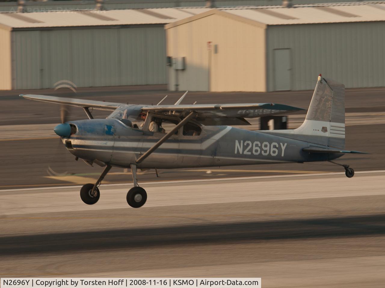 N2696Y, 1962 Cessna 180F C/N 18051196, N2696Y departing from RWY 21