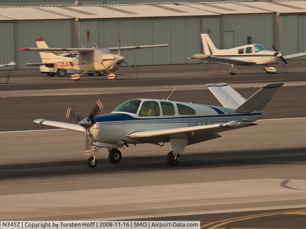 N345Z, 1961 Beech N35 Bonanza C/N D-6713, N345Z arriving on RWY 21