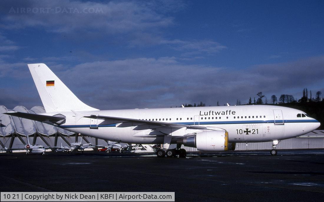 10 21, 1989 Airbus A310-304 C/N 498, /