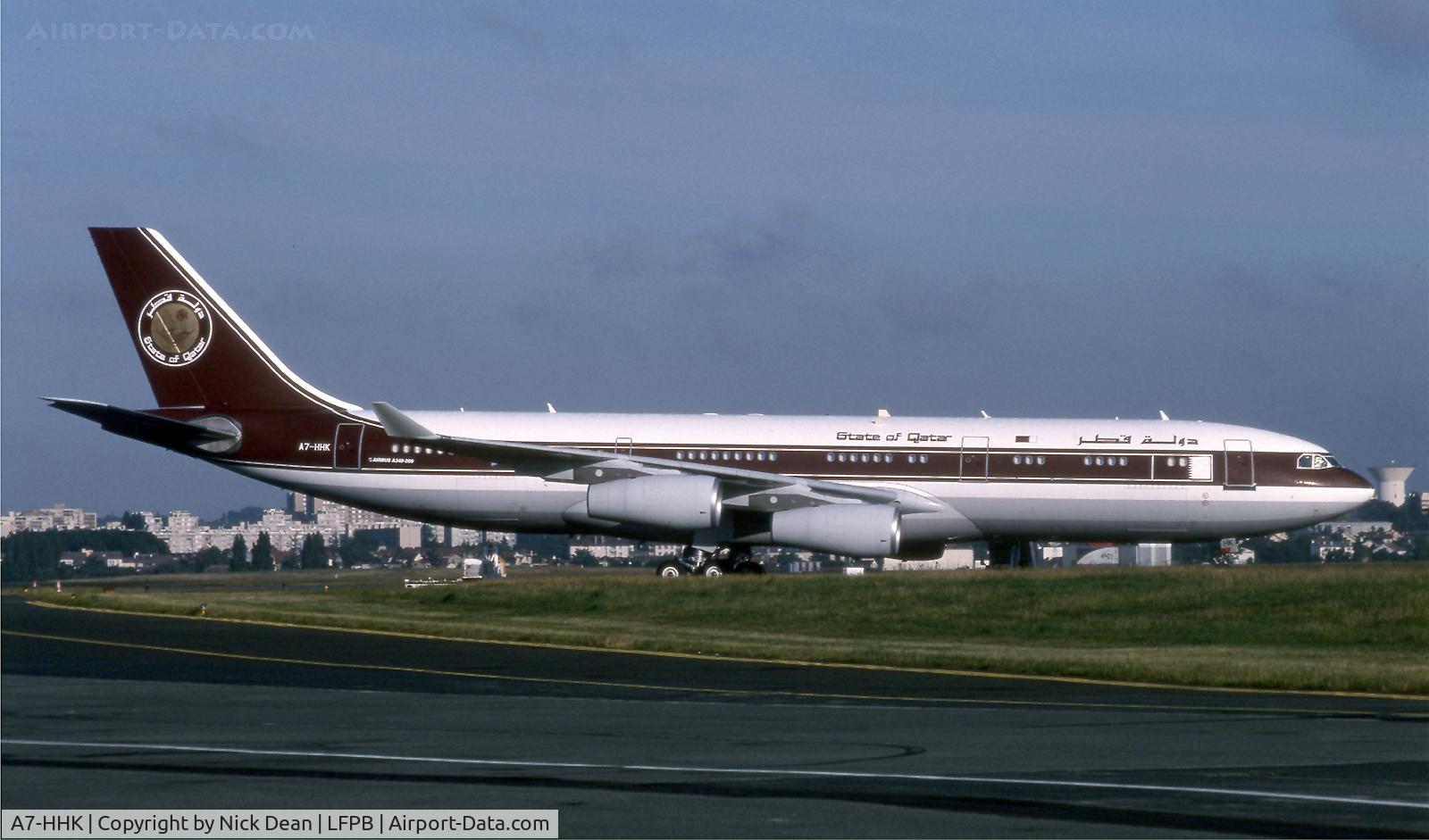 A7-HHK, 1993 Airbus A340-211 C/N 026, LFPB