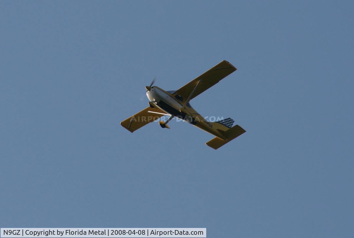 N9GZ, 2006 Glasair GS-2 Sportsman C/N 7128, Glasair flying holding pattern over Lake Parker on way to Sun N Fun Lakeland