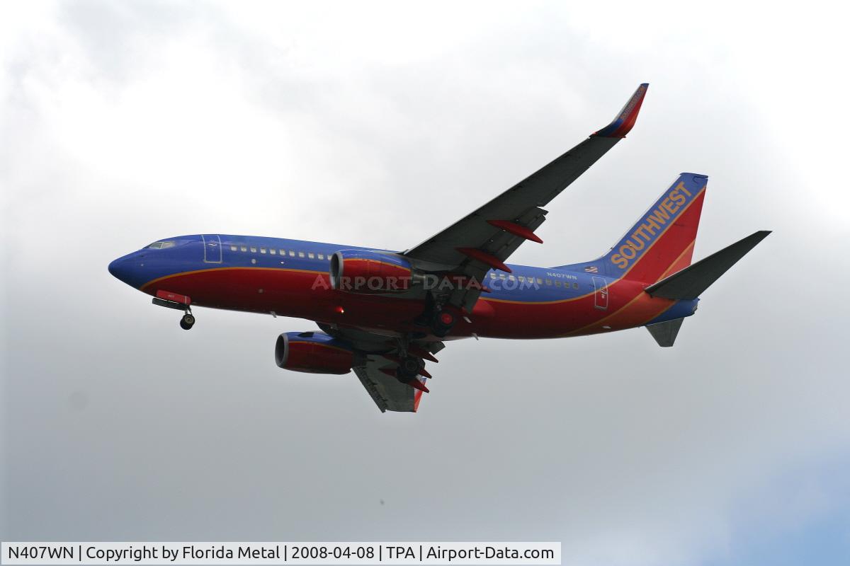 N407WN, 2001 Boeing 737-7H4 C/N 29817, Southwest 737-700