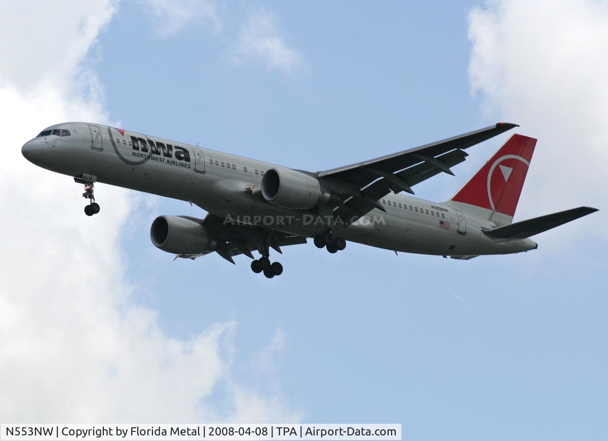 N553NW, 2001 Boeing 757-251 C/N 26500, Northwest 757-200
