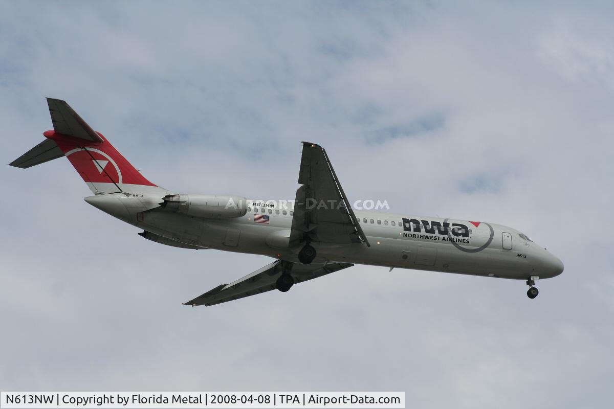 N613NW, 1969 Douglas DC-9-32 C/N 47438, Northwest DC-9-32