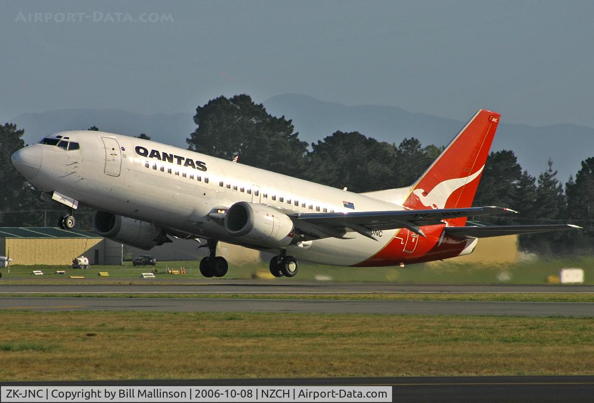 ZK-JNC, Boeing 737-376 C/N 24296, Rotating from r/w 20