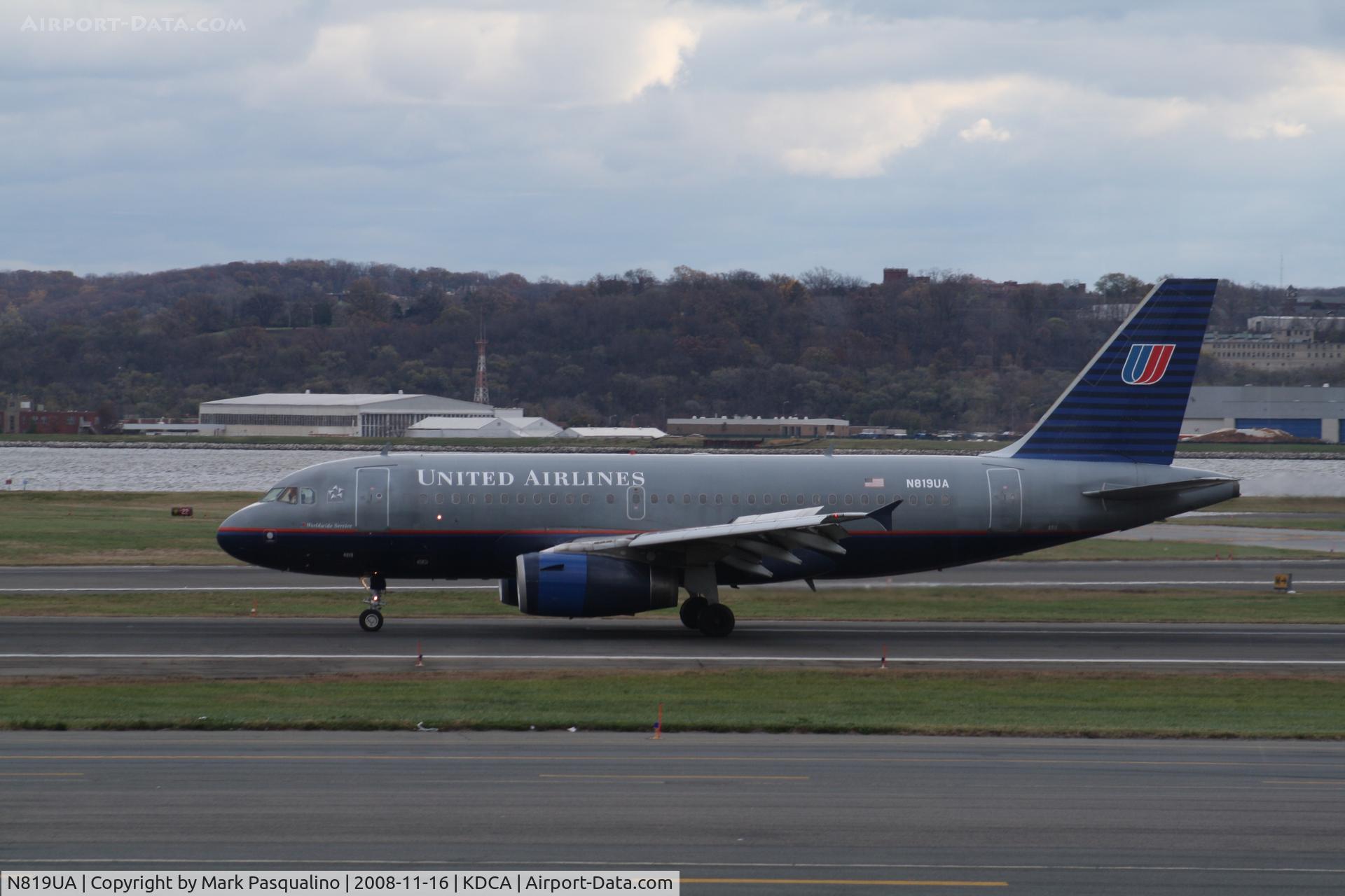 N819UA, 1998 Airbus A319-131 C/N 893, Airbus A319