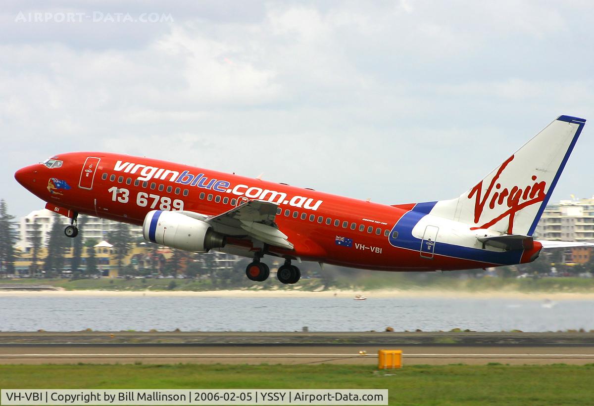VH-VBI, 2002 Boeing 737-7Q8 C/N 30644, Rotating from r/w 16R