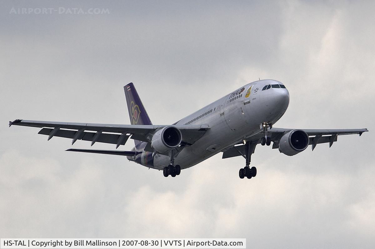 HS-TAL, 1990 Airbus A300B4-622R C/N 569, Finals to 25R