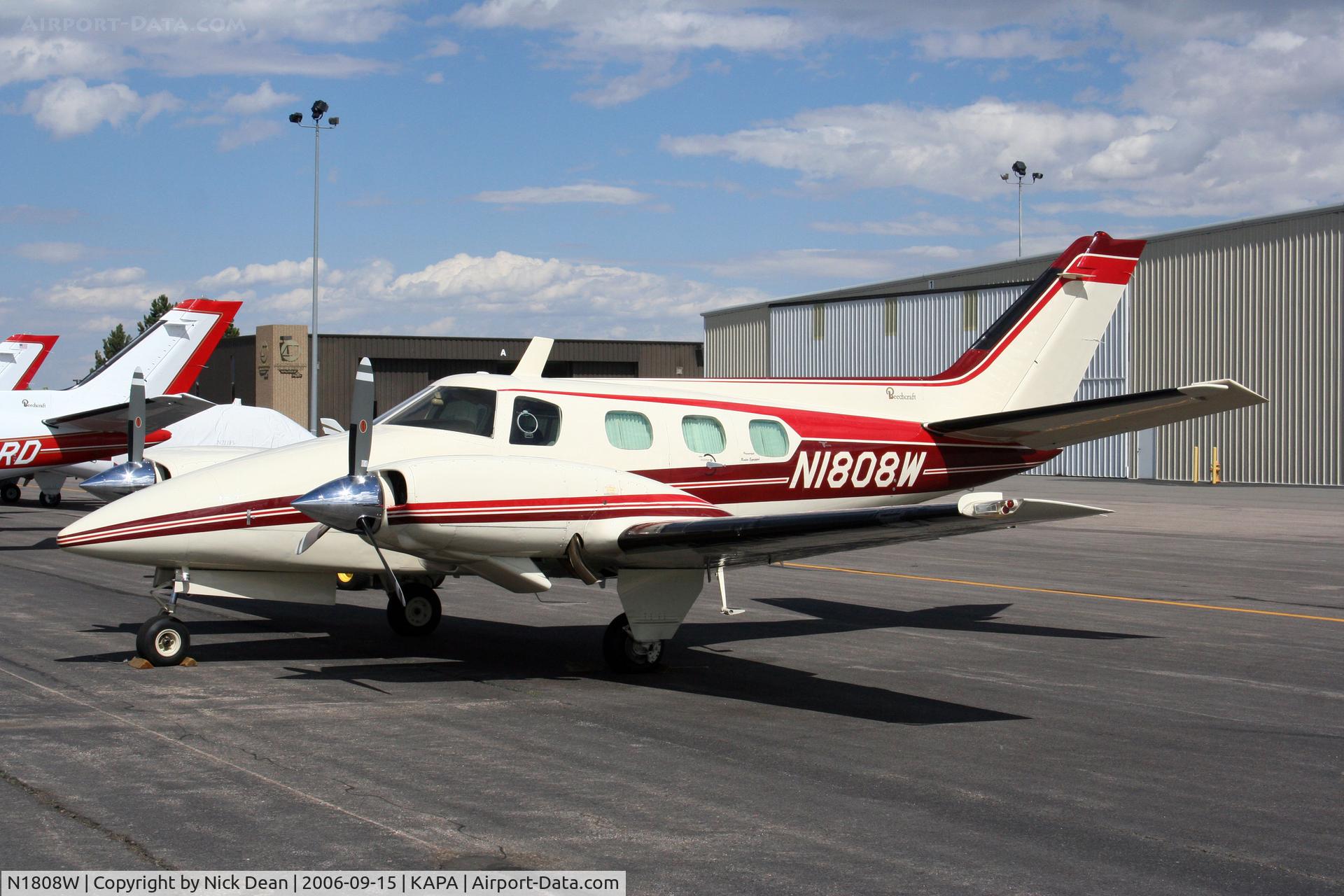 N1808W, 1973 Beech A60 C/N P-215, /