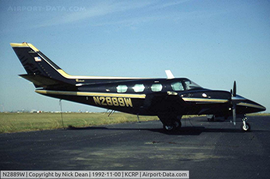 N2889W, 1973 Beech B-60 Duke C/N P-249, Cracking scheme on this one
