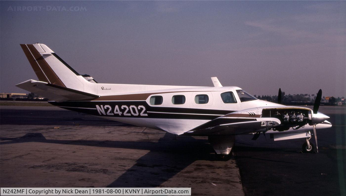 N242MF, 1978 Beech B-60 Duke C/N P-465, As it was in 1981 N24202