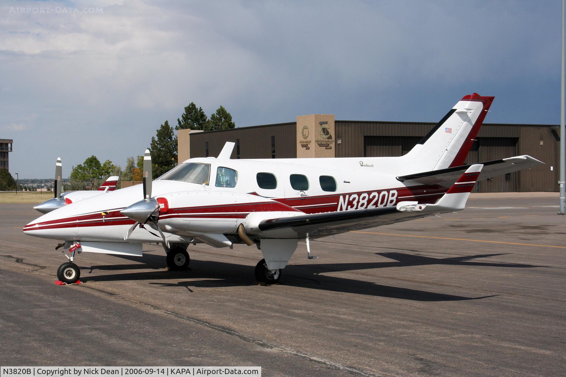 N3820B, 1981 Beech B-60 Duke C/N P-564, The original piston version which has since been modified by Rocket Engineering into a Turbine Duke c/n 60-018