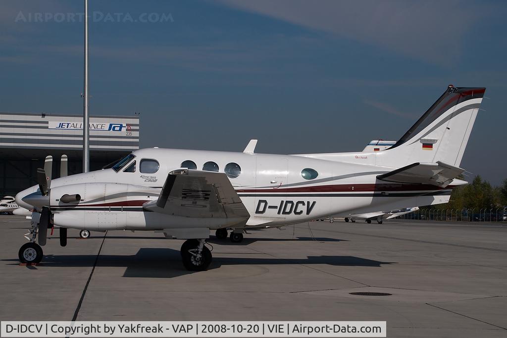 D-IDCV, 2001 Raytheon C90B King Air C/N LJ-1622, Beech 90 King Air
