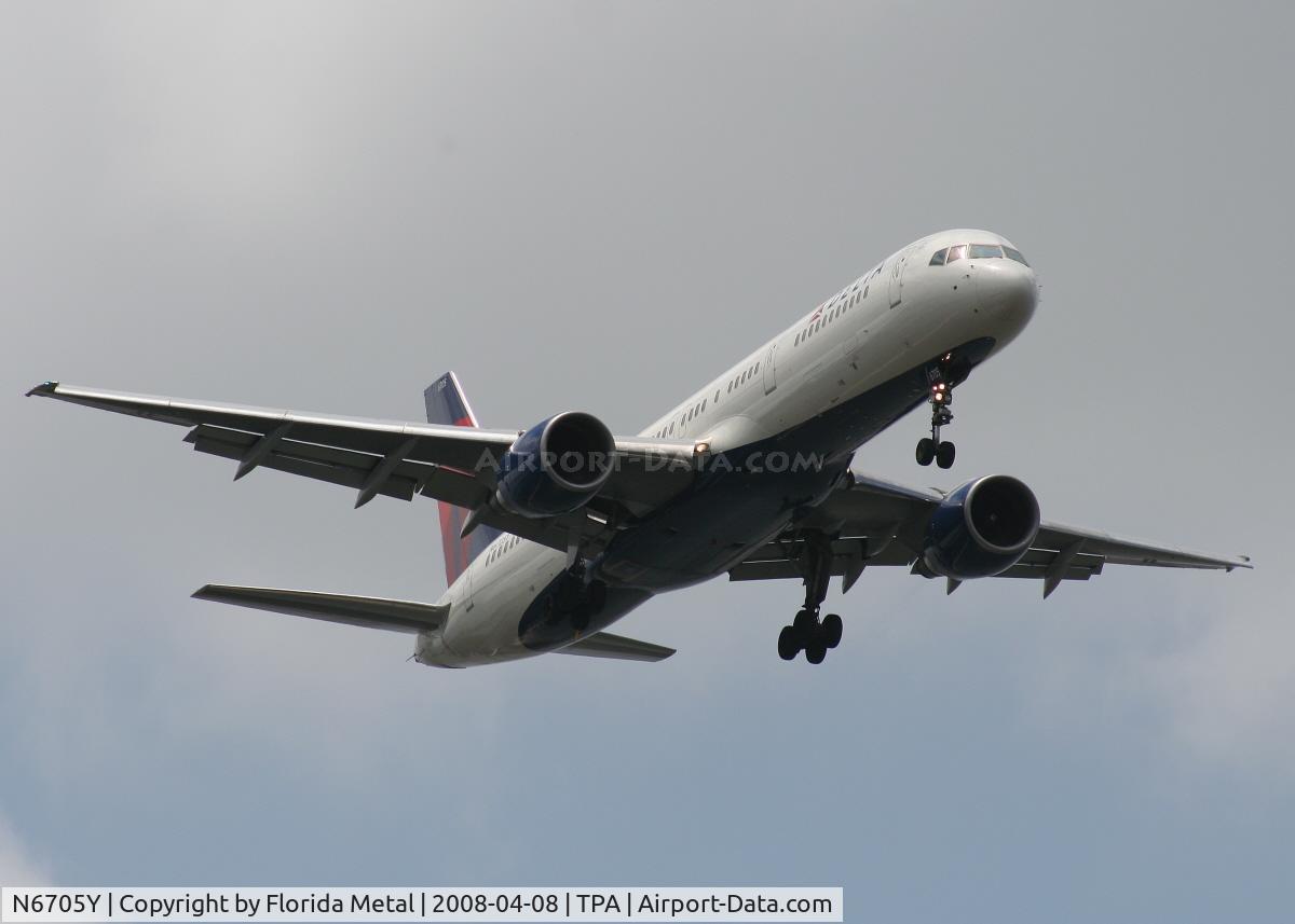 N6705Y, 2000 Boeing 757-232 C/N 30397, Delta 757-200