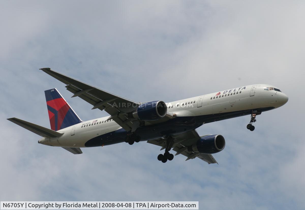 N6705Y, 2000 Boeing 757-232 C/N 30397, Delta 757-200