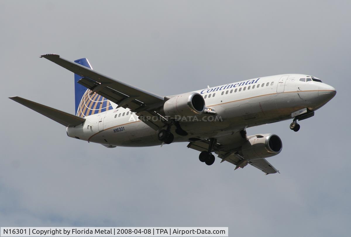 N16301, 1985 Boeing 737-3TO C/N 23352, Continental 737-300