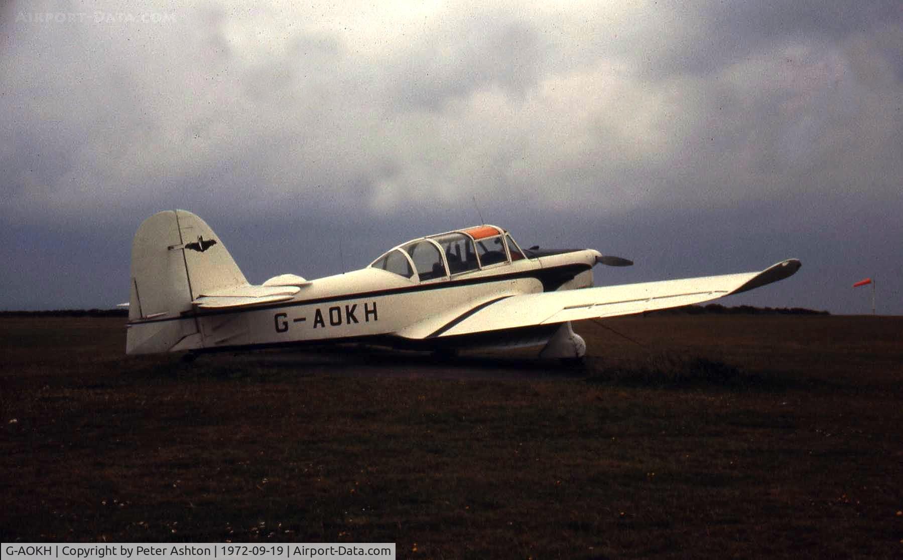 G-AOKH, 1948 Percival P40 Prentice T.1 C/N PAC-212, St. Just, Cornwall, England
