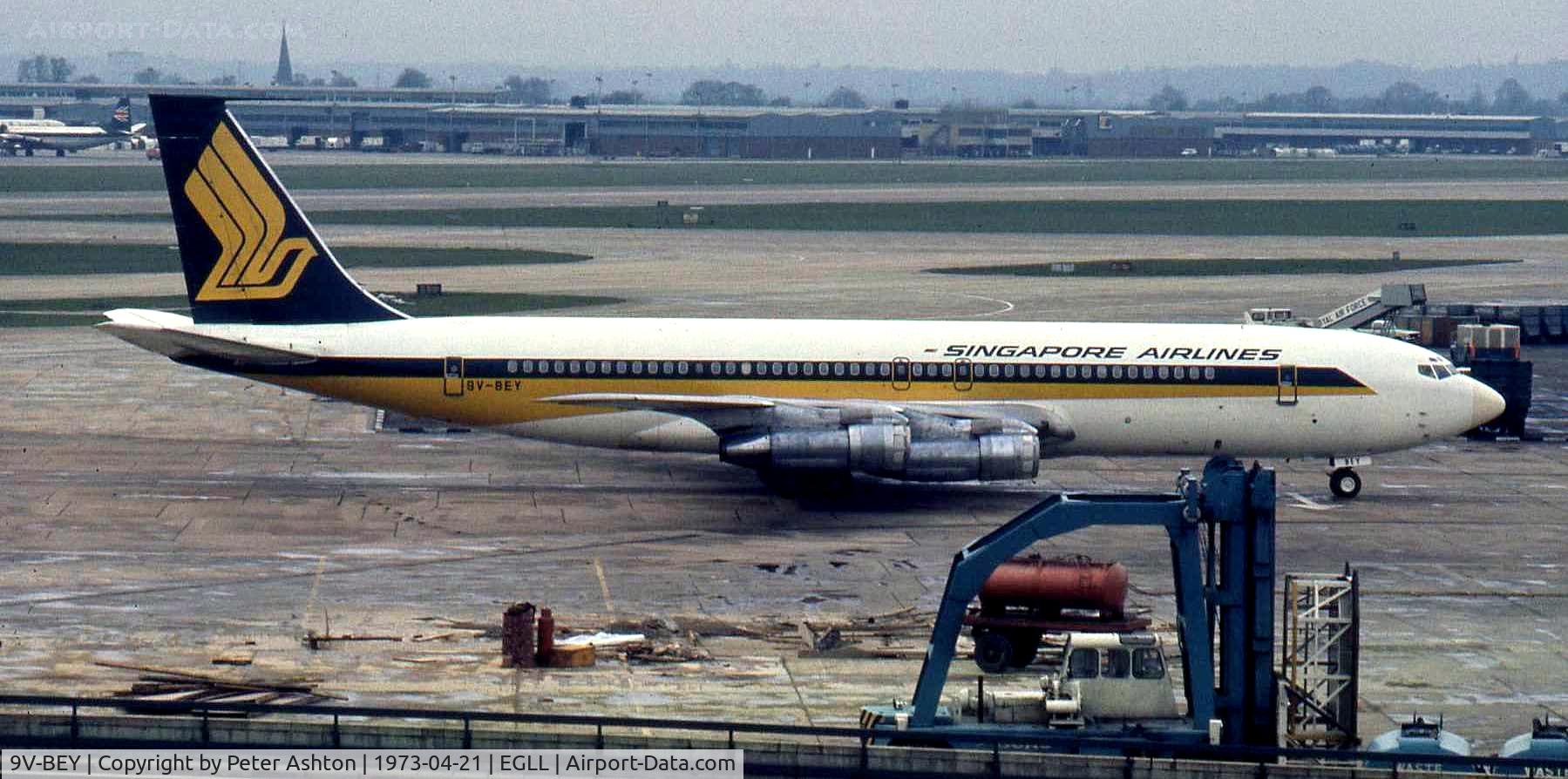 9V-BEY, Boeing 707-324C C/N 19353, Singapore Boeing 707-324C