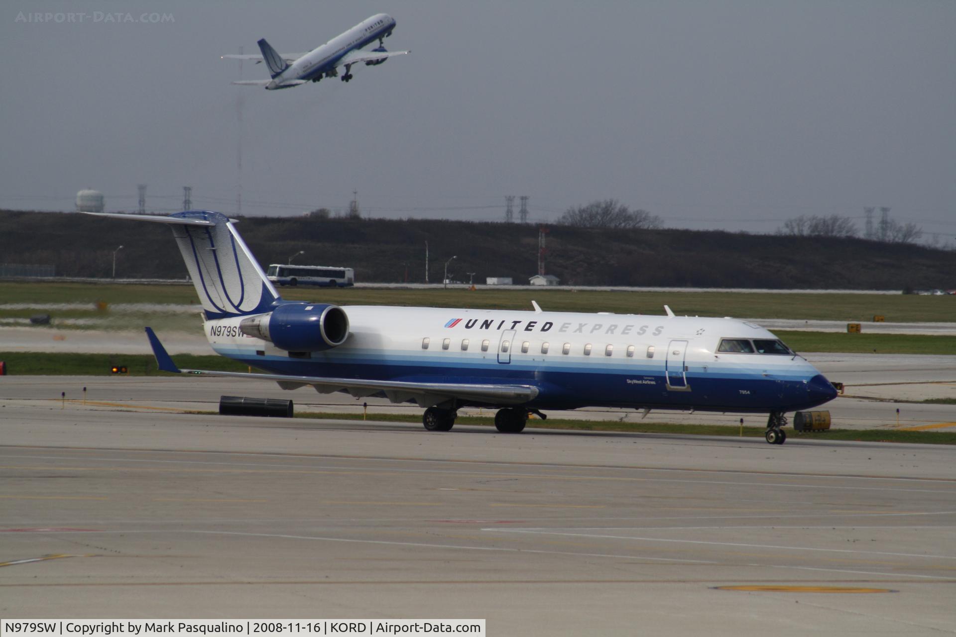 N979SW, 2004 Bombardier CRJ-200ER (CL-600-2B19) C/N 7954, CL-600-2B19