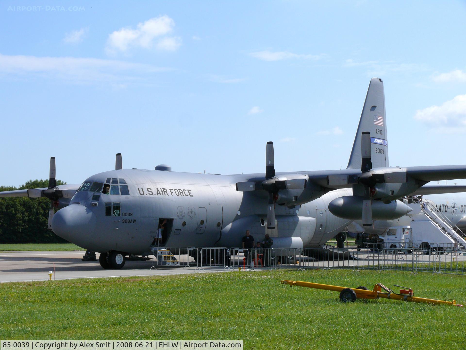85-0039, 1985 Lockheed C-130H Hercules C/N 382-5080, Lockheed C-130H Hercules 85-0039 US Air Force Reserves
