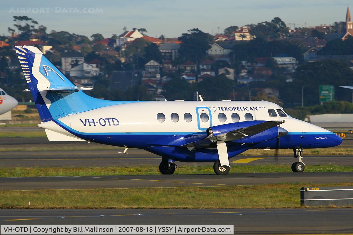 VH-OTD, 1993 British Aerospace BAe-3206 Jetstream 31 C/N 978, Aeropelican Air Services - British Aerospace BAe-3212 Jetstream Super 31 - c/n 978.   Its not only the big birds that use Kingsford Smith.