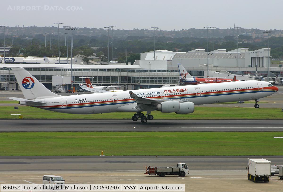 B-6052, 2003 Airbus A340-642 C/N 514, About to touchdown after the trip from Shanghai