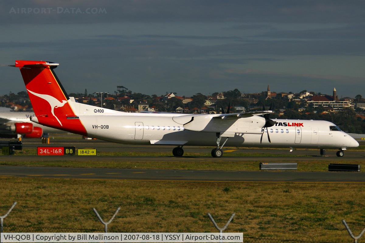 VH-QOB, 2005 De Havilland Canada DHC-8-402Q Dash 8 C/N 4116, Qantas Link ( Sunstate Airlines-SSQ) De Havilland Canad-DHC-8-402 Dash 8- c/n 4116