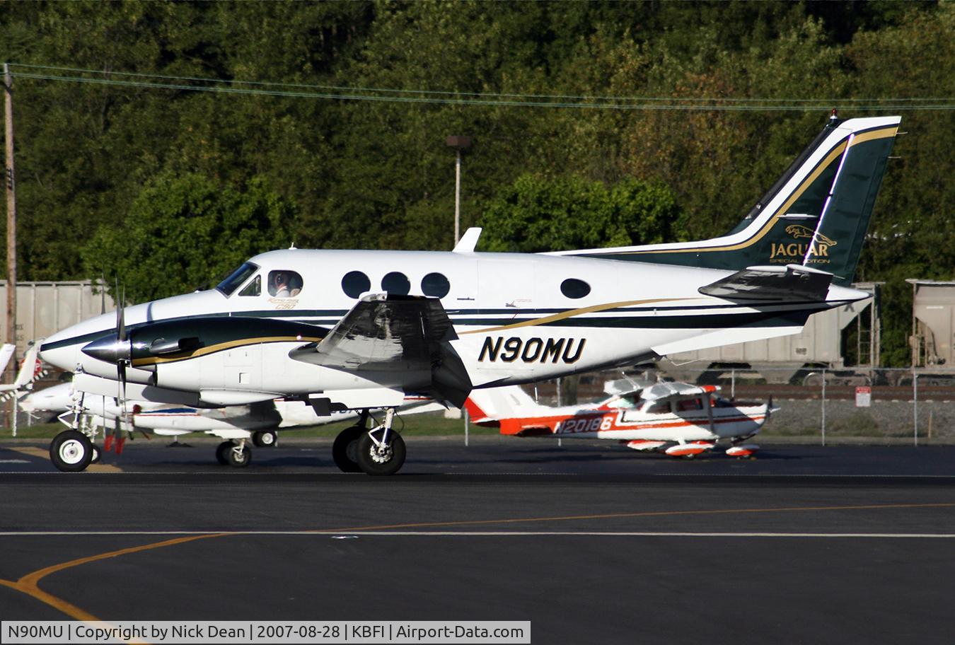 N90MU, 1976 Beech C90 King Air C/N LJ-679, KBFI