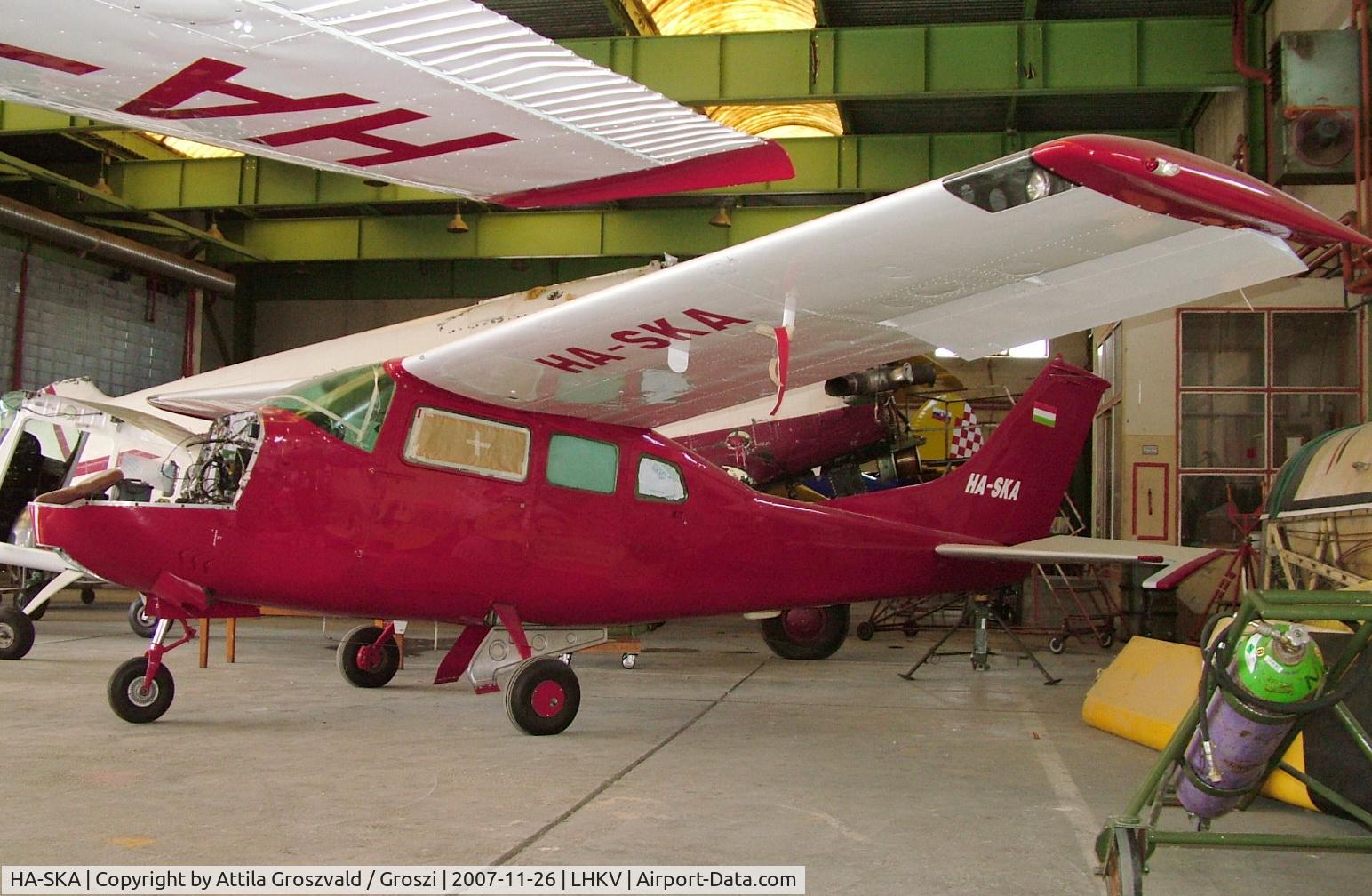 HA-SKA, 1968 Cessna 210H Centurion C/N 21059024, Kaposújlak airport (LHKV) Hungary