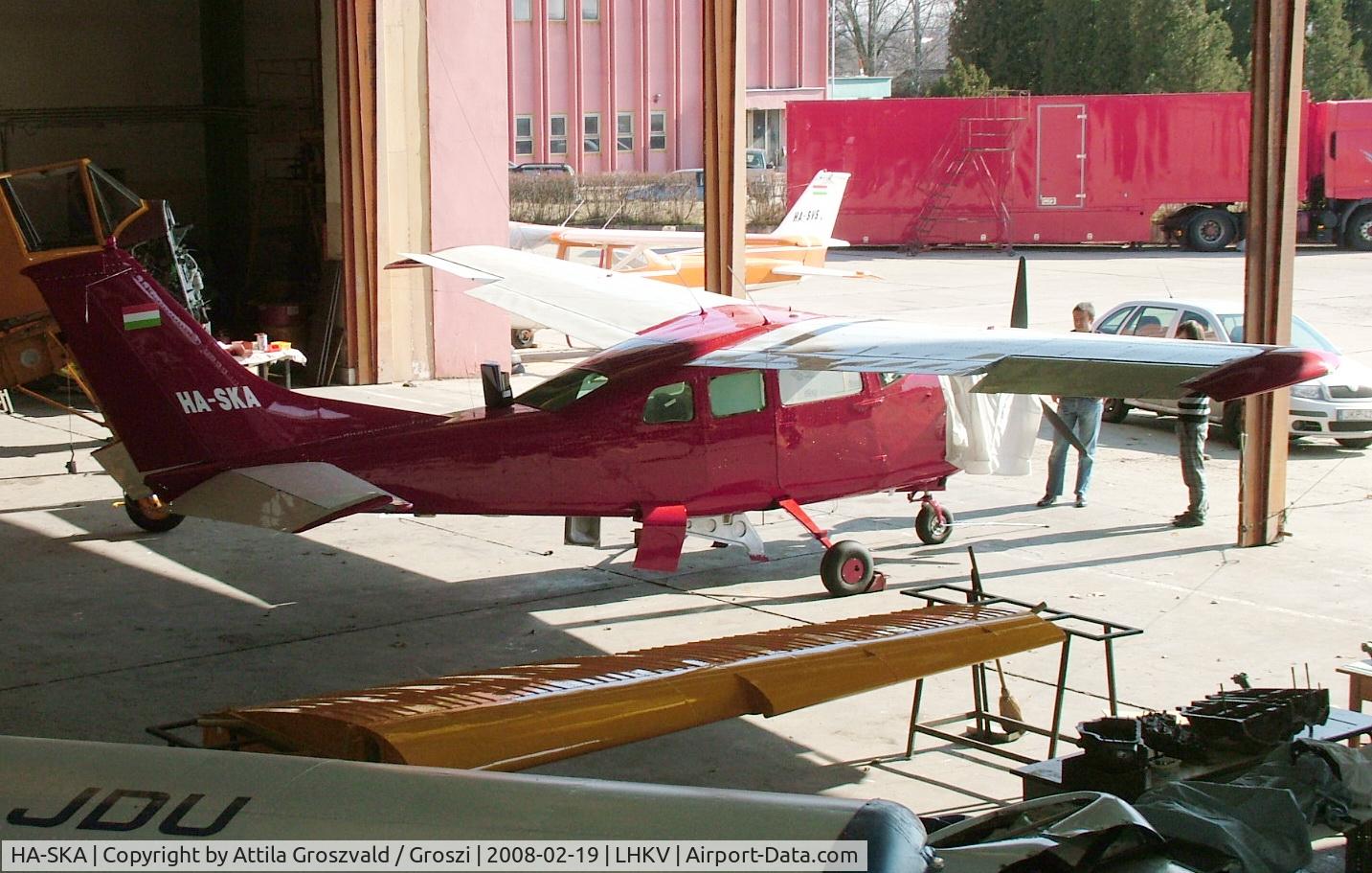 HA-SKA, 1968 Cessna 210H Centurion C/N 21059024, Kaposújlak airport (LHKV) Hungary