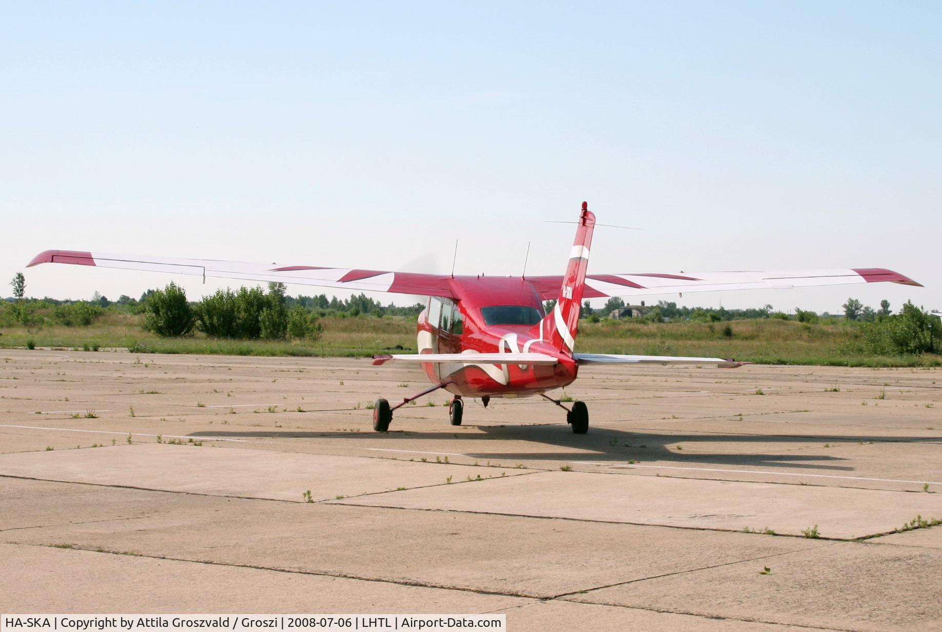 HA-SKA, 1968 Cessna 210H Centurion C/N 21059024, Tököl airport, Hungary