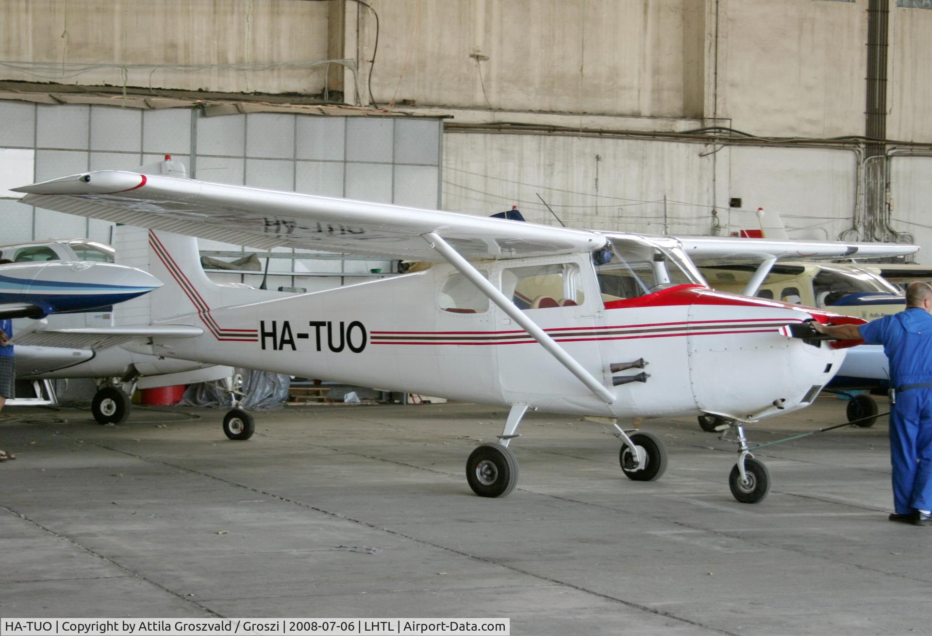HA-TUO, 1956 Cessna 172 C/N 29004, Tököl airport / hangar