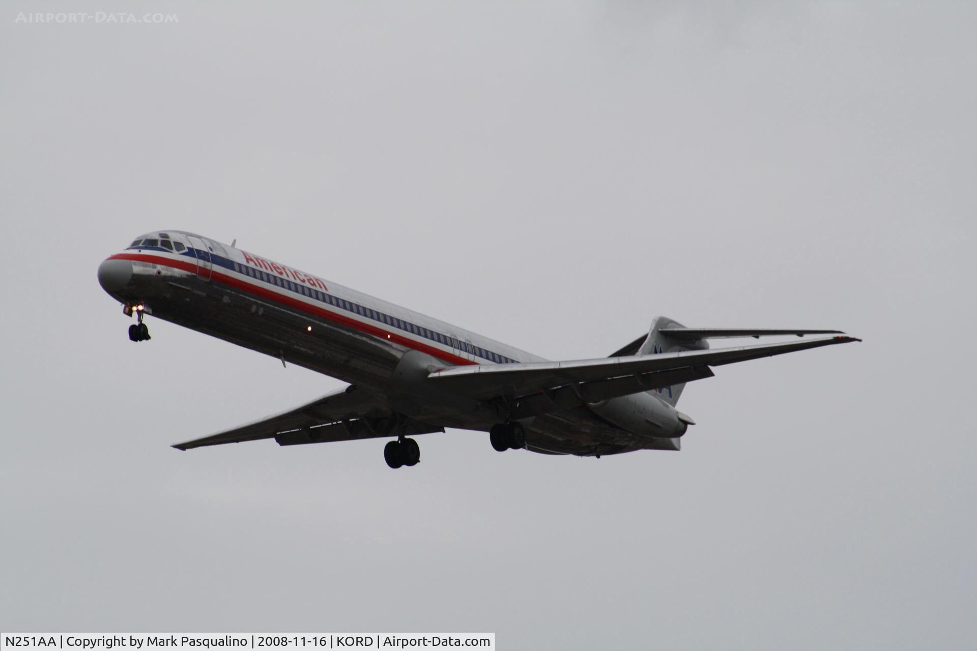 N251AA, 1984 McDonnell Douglas MD-82 (DC-9-82) C/N 49270, MD-82