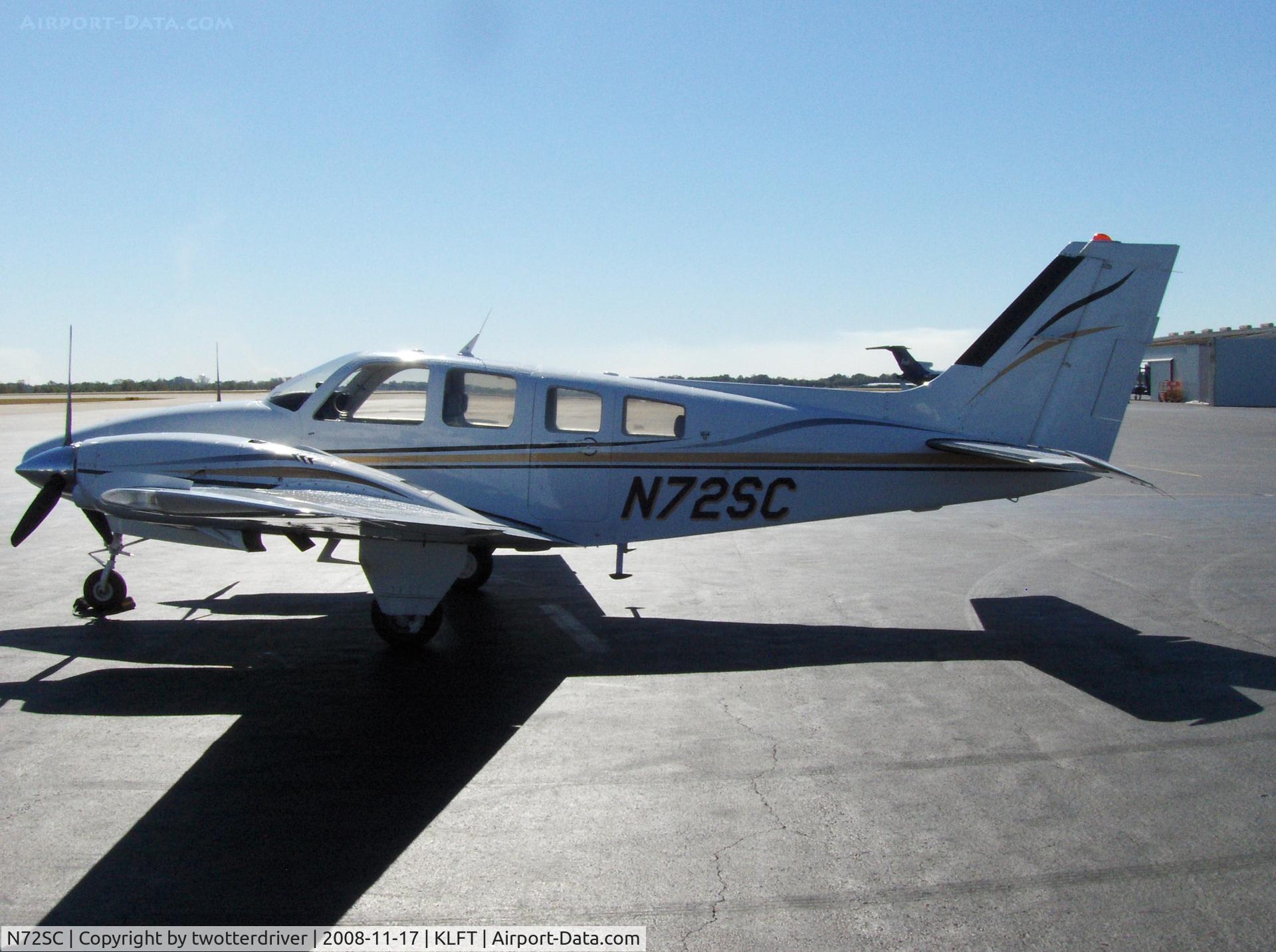 N72SC, 1984 Beech 58P Baron C/N TJ-477, On the ramp