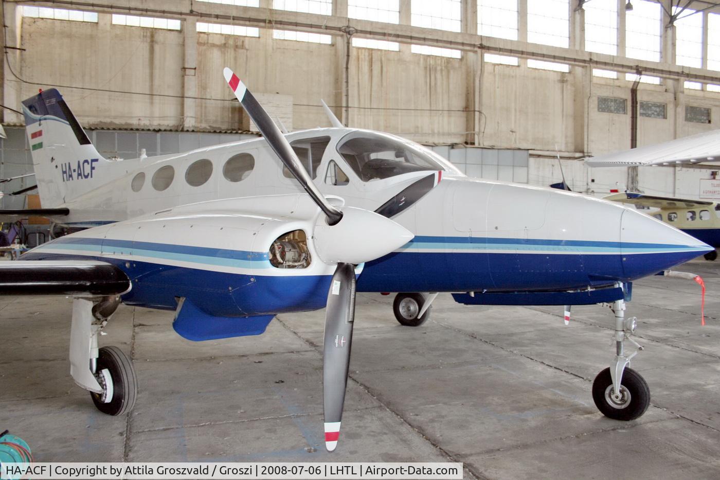 HA-ACF, 1967 Cessna 421 Golden Eagle C/N 421-0048, Tököl airport / hangar