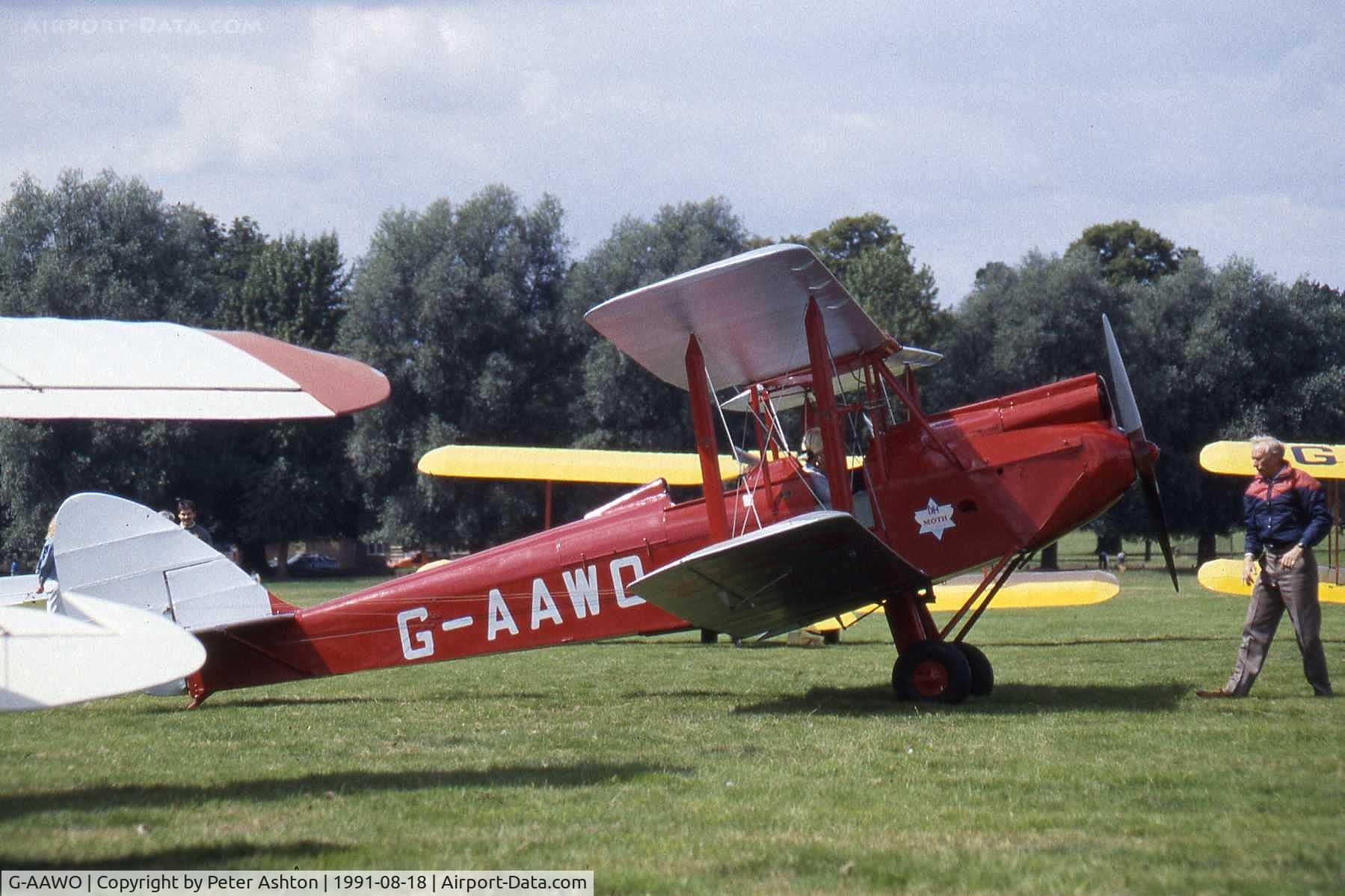 G-AAWO, 1930 De Havilland DH60G Gipsy Moth C/N 1235, Moth Rally 1991, Woburn Abbey, Bedfordshire, England