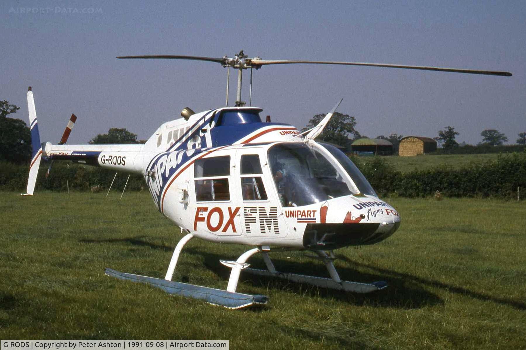 G-RODS, 1975 Agusta AB-206B JetRanger II C/N 8435, In a field near Waddesdon, Buckinghamshire, England