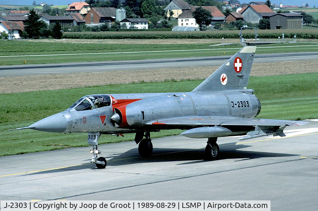 J-2303, Dassault (F+W Emmen) Mirage IIIS C/N 993, In 1989 just a few Mirages were still flying in their original bare metal colours. A great sight!