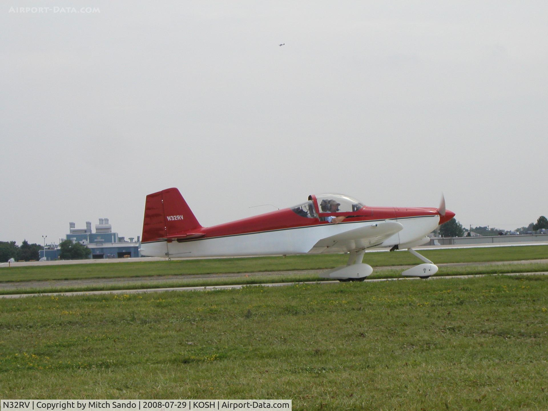 N32RV, 1997 Vans RV-6A C/N 22253, EAA AirVenture 2008.