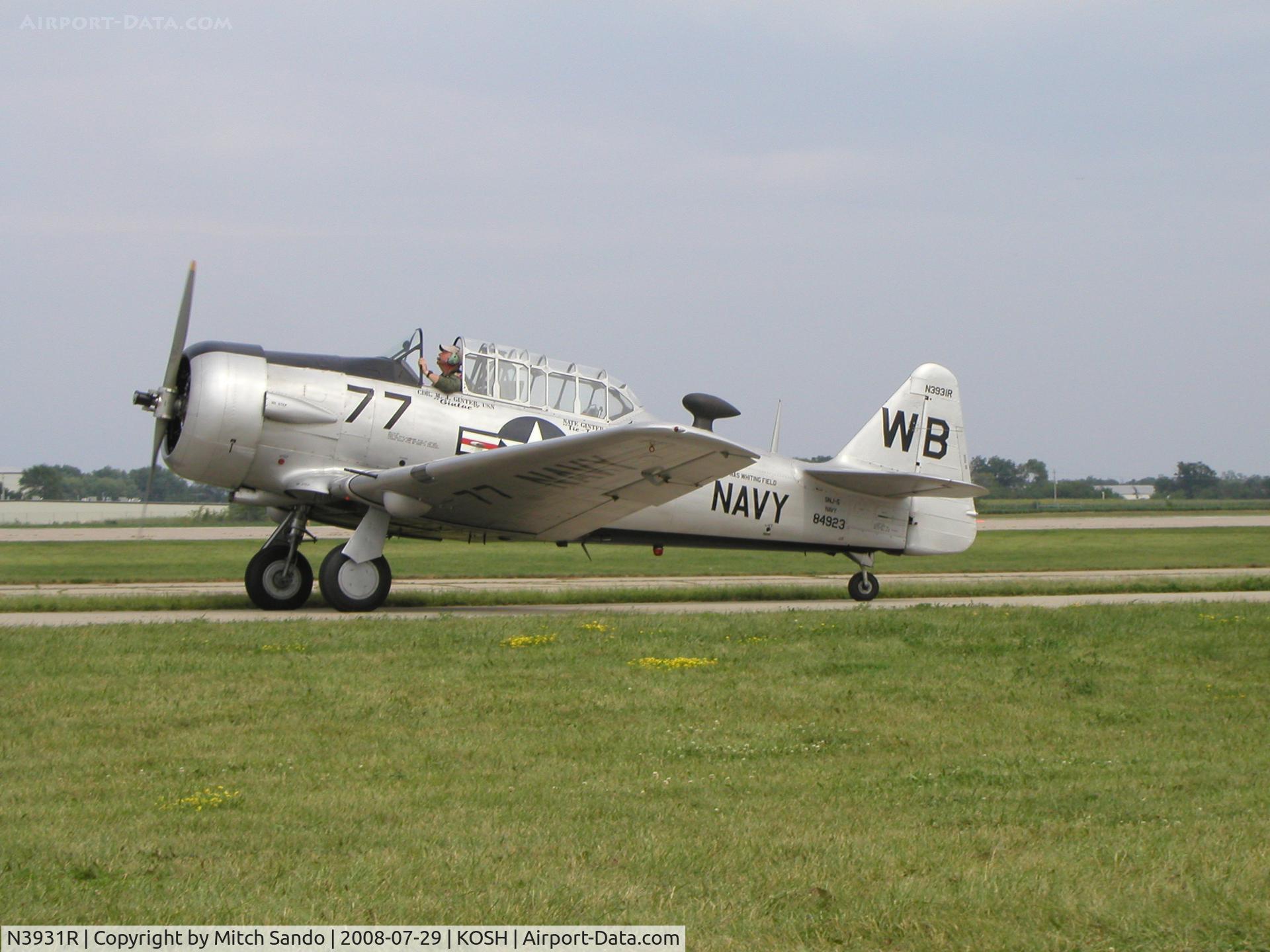 N3931R, North American AT-6B Texan C/N 84-923, EAA AirVenture 2008.