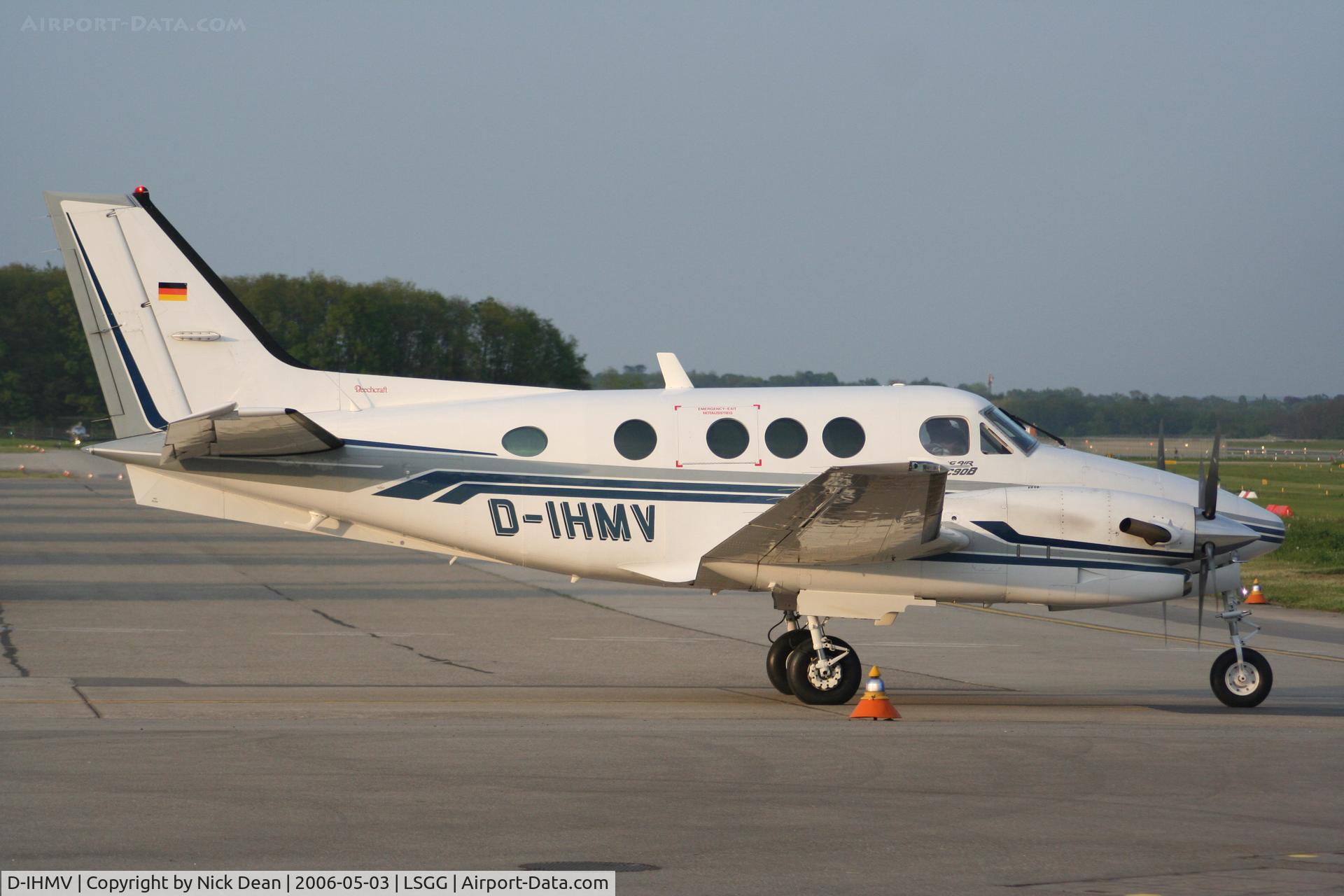 D-IHMV, Beech C90B King Air C/N LJ-1325, /