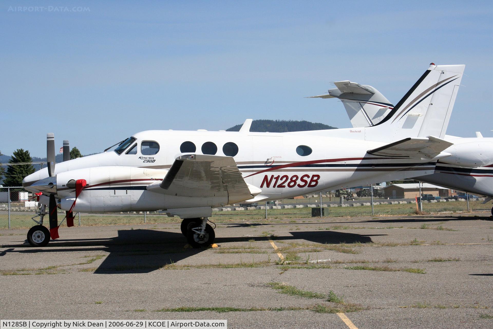 N128SB, 1997 Raytheon Aircraft Company C90A C/N LJ-1503, /