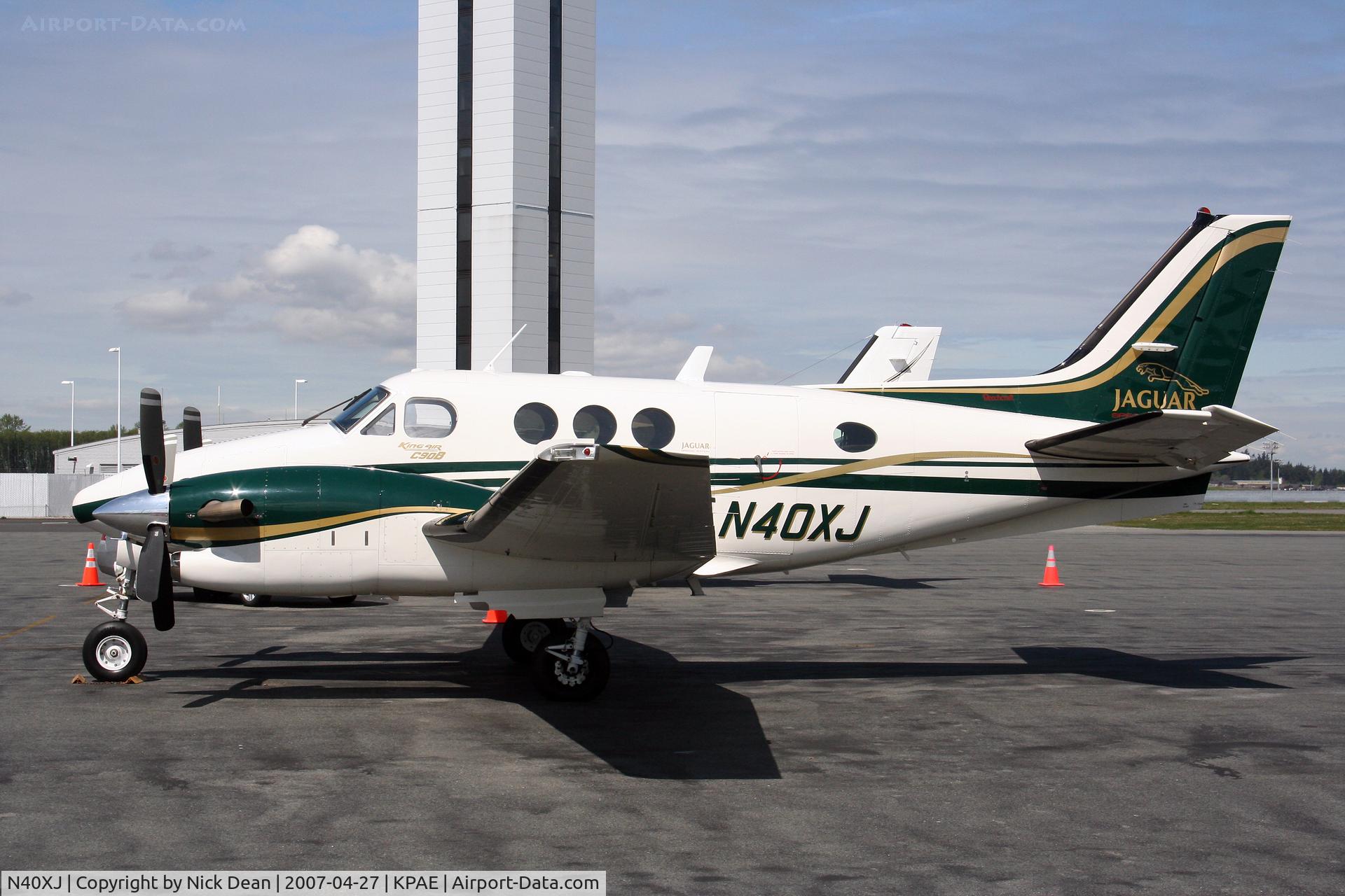 N40XJ, 2001 Raytheon Aircraft Company C90A C/N LJ-1640, Self evident
