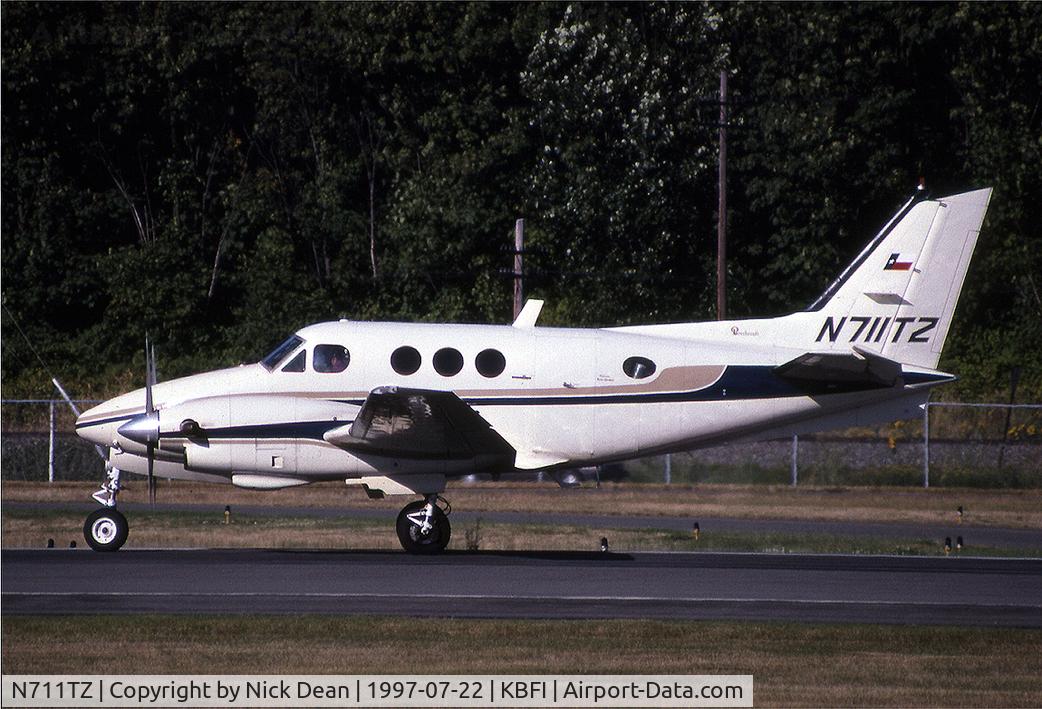 N711TZ, 1977 Beech E-90 King Air C/N LW-226, /